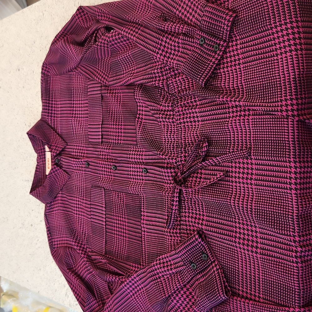 NWT! EVRI Magenta and Black Dress